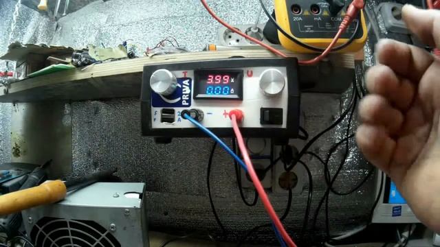 Переделка электроотвёртки на литий ионный аккумулятор стандарта 18650 при помощи ноутбука =) смотреть онлайн