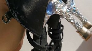 Танцевальные туфли (латина)