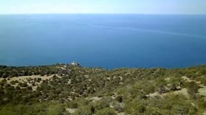 Красивый вид с горы на море