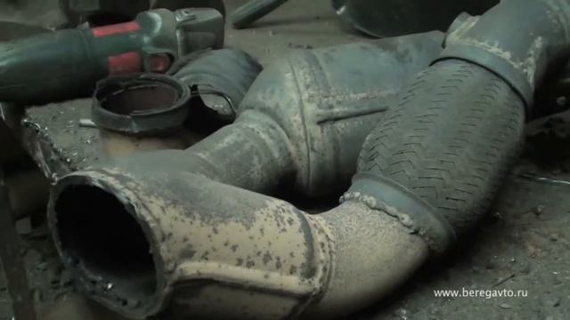 Замена гофры на Porsche Cayenne.mp4 смотреть онлайн