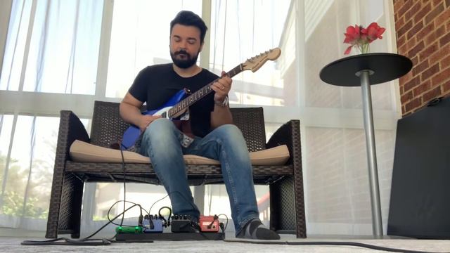 One Man Blues with the Boss SY-1, FDR-1 and RC-3 pedals смотреть онлайн