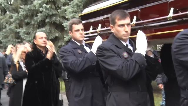 Похороны Бориса Моисеева на Троекуровском кладбище