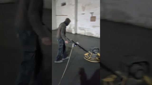 Окончательное заглаживание бетона вертолетом! смотреть онлайн