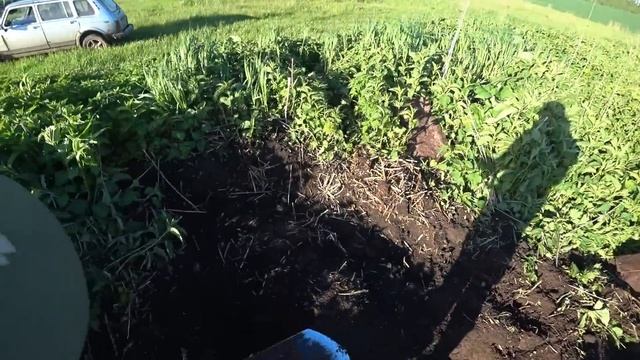 КОЛХОЗНОЕ БЕЗЛИМИТИЩЕ! МЕТАЛЛ РАСТЕТ ИЗ ДЕРЕВЬЕВ! ЛИСТЫ ЖЕЛЕЗА, СТОЙКИ, БАЛКИ, КОЛЕСА! Коп металла смотреть онлайн