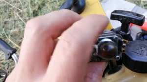 Большой расход топлива бензокосой, тримером, повышенные обороты, одна из причин.