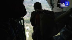 Бойцы ВДВ сделали более 300 прыжков с парашютом в Смоленской области