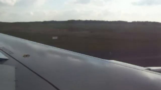 Germanwings A319 landing at Cologne/Bonn (CGN) смотреть онлайн