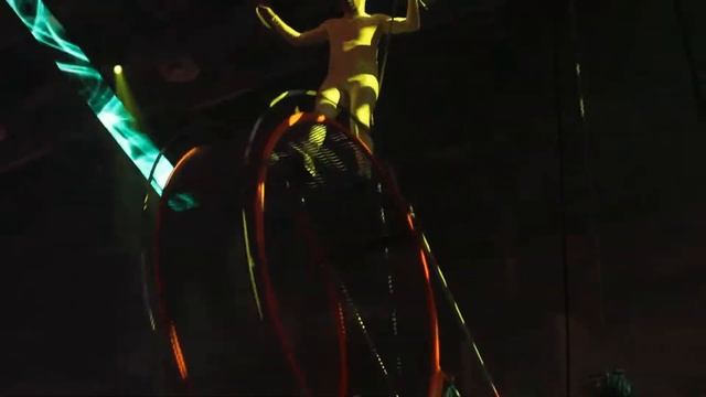 Экстремальный спектакль "Игры монстров. Лабиринт". Стихия земля. Колесо смерти смотреть онлайн