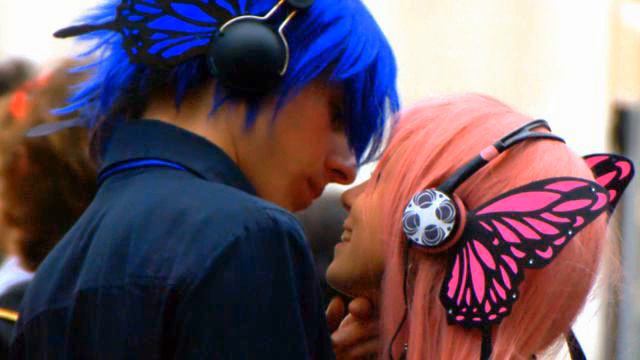 Романтика музыки. От нее где-то в сердце становится... смотреть онлайн