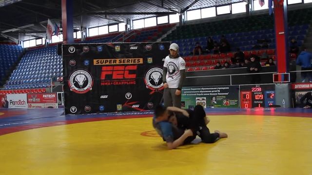 Насрудинов Абдурахим (Уцмиюрт) vs Госенов Магомед (Гуни)