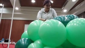 Крона дерева из шаров. Дерево из воздушных шаров