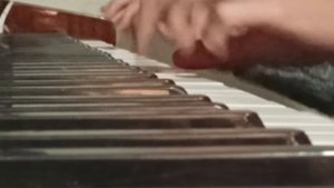отрывок песни смуглянка на пианино