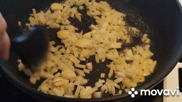 БОЖЕСТВЕННАЯ курица в  сливочно- чесночном соусе за  30 мин. Готовим на одной  сковороде
