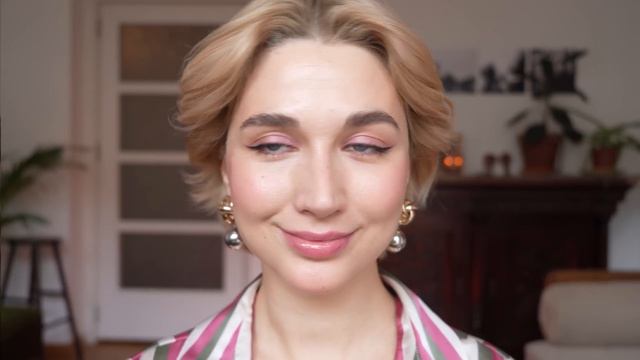 Пористые и пушащиеся волосы: средства, уход, укладки