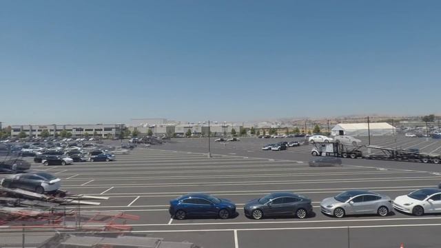 Volvo XC40 Recharge и BMW iX3 пошли в серию, Tesla Model Y стала быстрее, зеленые номера в Украине смотреть онлайн