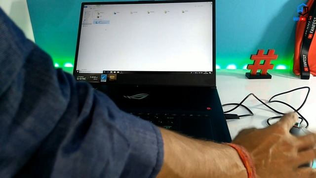 Asus ROG ZEPHYRUS S GX701 Gaming Laptop Unboxing and Review in Hindi смотреть онлайн