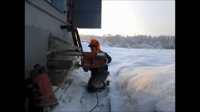 Алмазное бурение установкой Hilti DD200 в условиях полной автономности смотреть онлайн