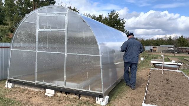 КАК СОБРАТЬ ТЕПЛИЦУ СВОИМИ РУКАМИ!?ВЫХОДНЫЕ В ДЕРЕВНЕ! смотреть онлайн