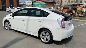 Обзор Prius ZVW30 (Возим машины под заказ)