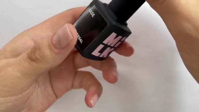 Пилочный маникюр. Простой дизайн светоотражающим гель лаком смотреть онлайн