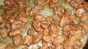 Куриные сердечки с шампиньонами и консервированной фасолью