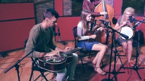 Santa Train / Sleigh Ride - The Petersens (LIVE)