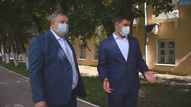 Сергей Воропанов оценил ход работ по капитальному ремонту фасадов нескольких корпусов и зданий ВоГУ смотреть онлайн