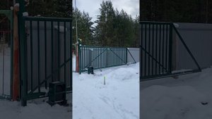 Откатные ворота для коллективного сада из профильной трубы