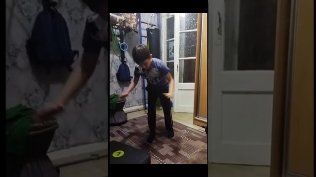 как научится отжиматься с хлопком перед собой за 5 минут смотреть онлайн