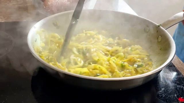 ПАРЕНЫЙ ОКУНЬ С ЛУКОМ И КУРКУМОЙ ,ОБЕД ЗА 30 МИНУТ 1