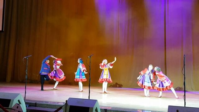 Ритмы Детства "Восемь девок один я" смотреть онлайн