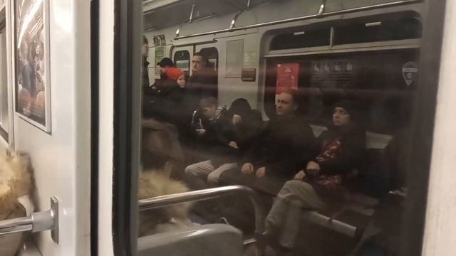 Поездка на 81-540.2 "Пришелец" №10393 Адмиралтейская - Садовая (Линия 5) смотреть онлайн