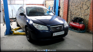 Замена втулок и стоек переднего стабилизатора на Hyundai Elantra 1,6 Хендай Элантра 2010 года