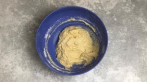 Французский сахарный пирог со сливками дрожжевой