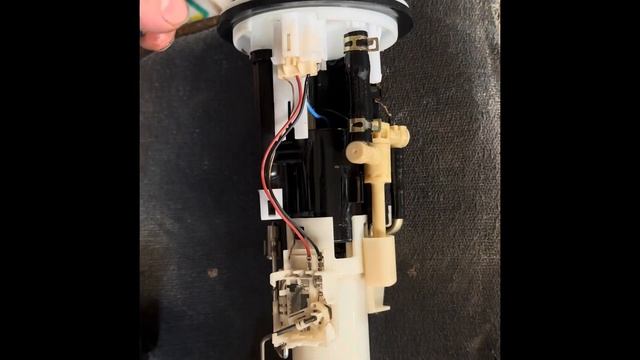 как проверить бензонасос ( топливный модуль ) смотреть онлайн