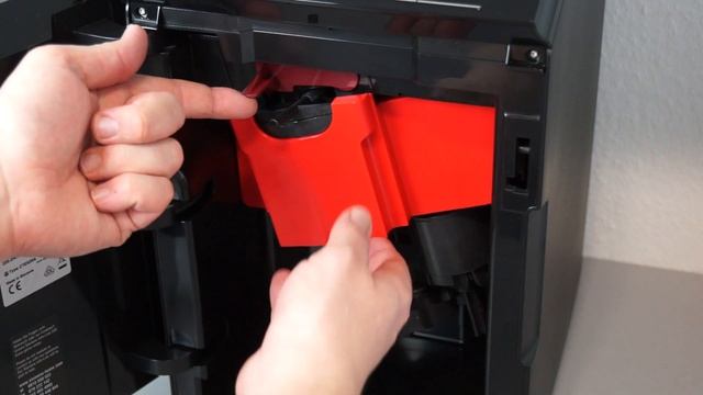 Siemens EQ.3 - Brüheinheit reinigen смотреть онлайн