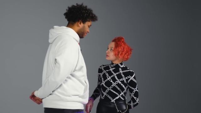 10 ДЕВУШЕК vs 1 ПАРЕНЬ: БИГ СМОУК смотреть онлайн