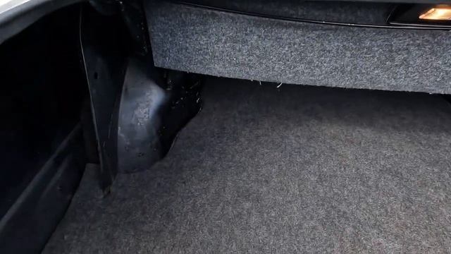 1986 VAUXHALL CAVALIER 1.8 CONVERTIBLE смотреть онлайн