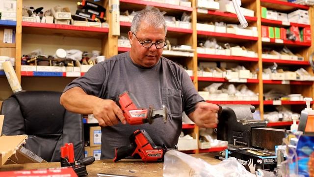 The Maukee M12 Hackzall Review 2520-20 Review. The best in the business.