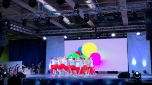 Поднимайся с дивана