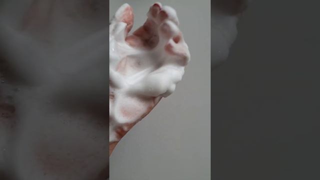 Elujai Moisture Foam Cleansing смотреть онлайн