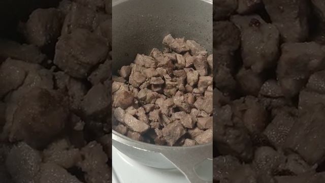 Мясо жареное.