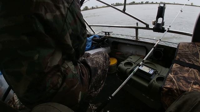 Рыбалка в октябре. Астрахань село Вышка смотреть онлайн