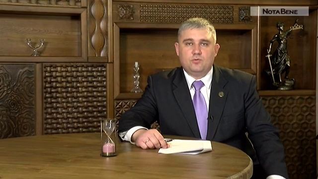 После раздела имущества у бывшей супруги остались мои вещи. Хочу их забрать, но бывшая их не отдает смотреть онлайн