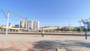 Утро в Евпатории. Привокзальная площадь. Улица Фрунзе. Крым, май 2023.