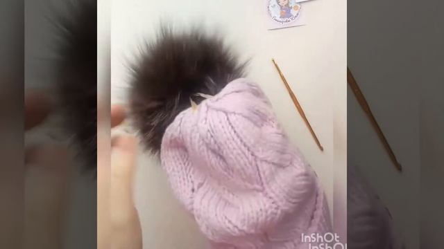 Как прикрепить помпон к шапке? Attach the POM-POM to the knit cap смотреть онлайн