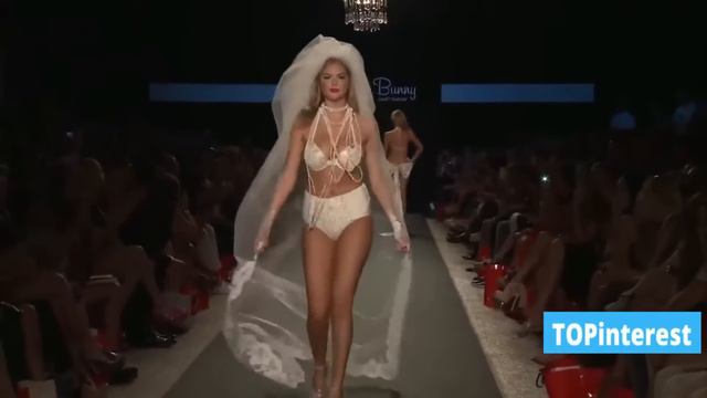 Kate Upton Swimwear Runway Fashion