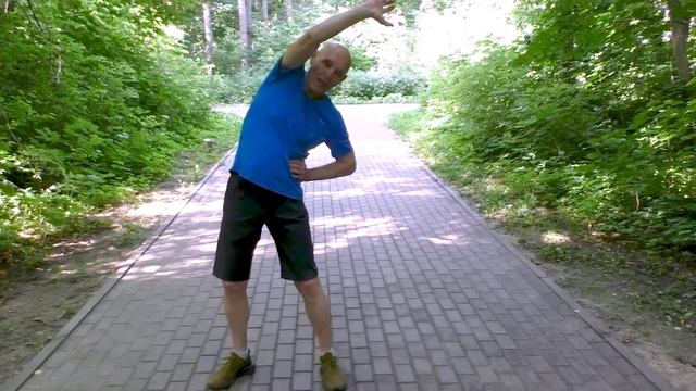 Разминка спины. Треннировка для начинающих. Упражнения дома и на улице.