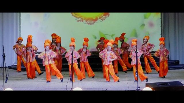 Детки-конфетки - Dance Video Channel смотреть онлайн