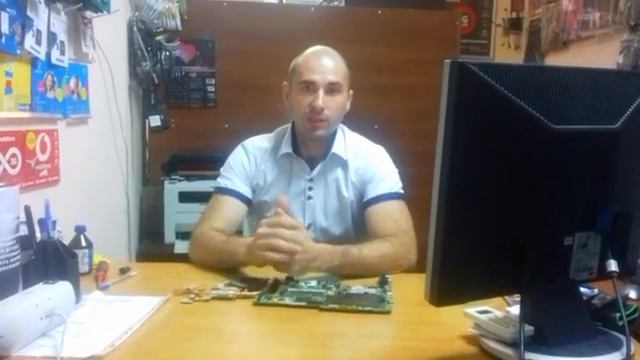 Как почистить Ноутбук от пыли. Топ 5 советов по чистке Ноутбука! смотреть онлайн